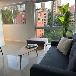  Apartamento Lujoso Apto En El Poblado-panoramica De La Ciudad! 1305